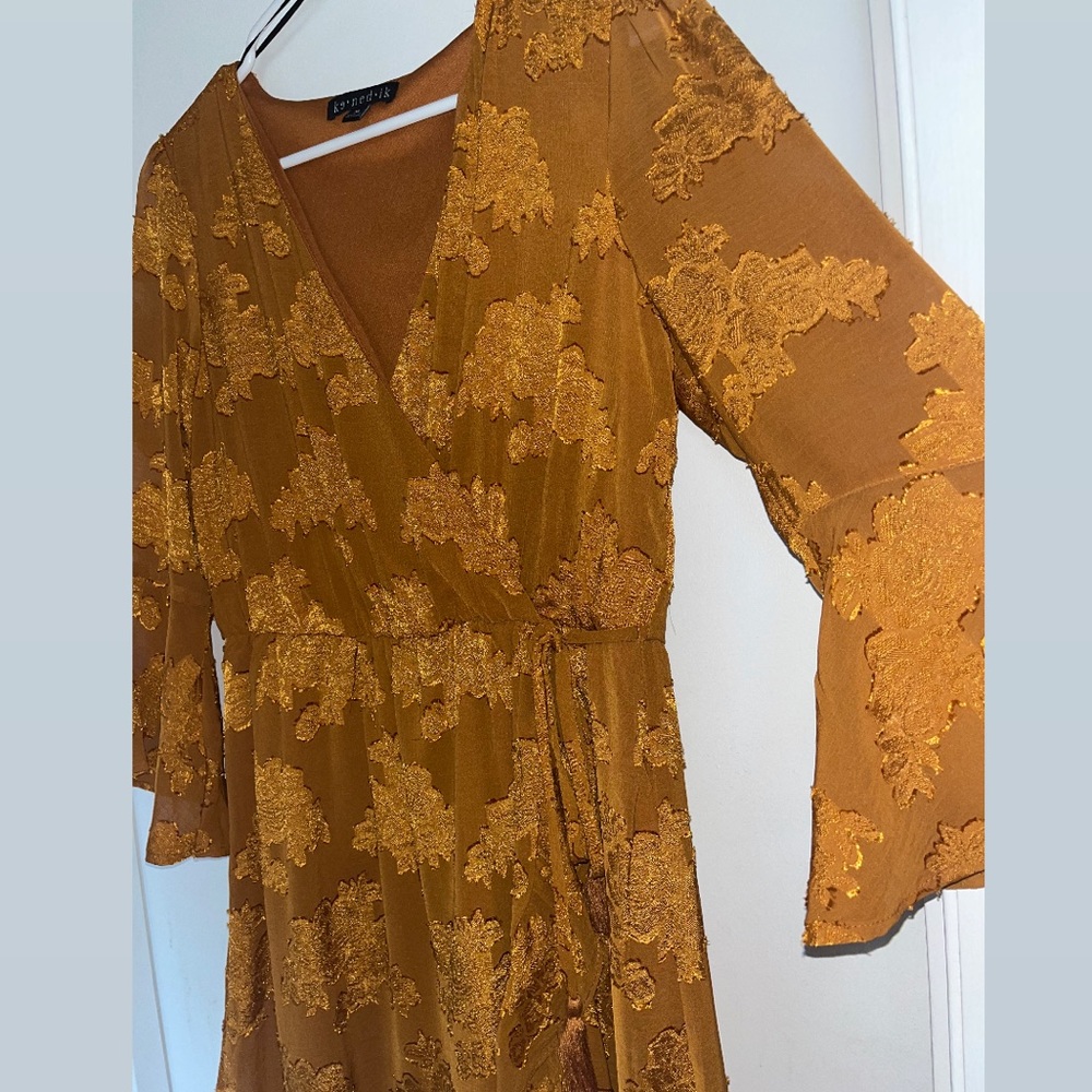Kenedik Ruffle Wrap Dress - Picture 4 of 6
